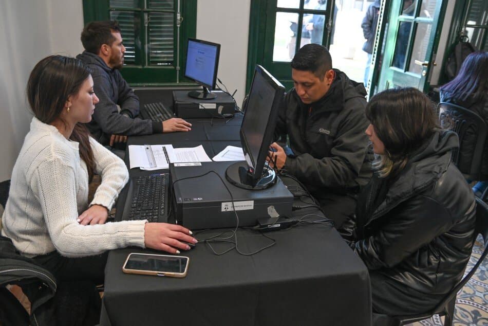 Provincia y municipio van a reempadronar a los más de 800 comedores comunitarios de la ciudad